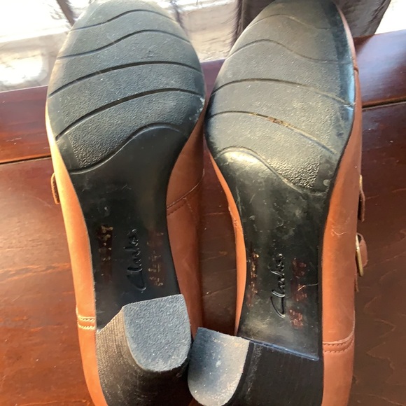 Woman’s booties - Picture 6 of 7